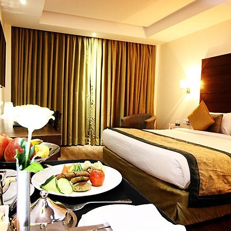 Aravali Clarks Inn Alwar Exteriör bild