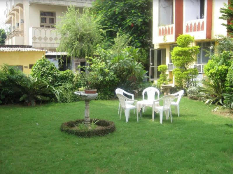 Aravali Clarks Inn Alwar Exteriör bild