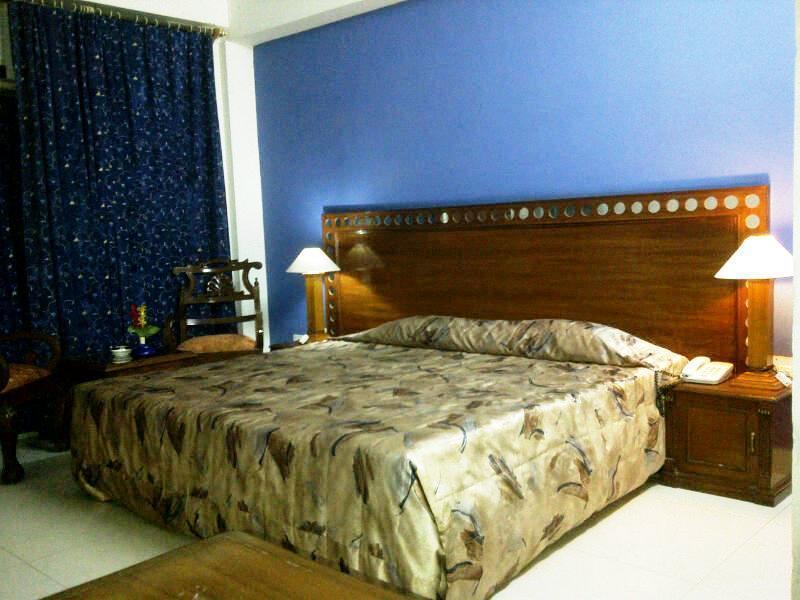 Aravali Clarks Inn Alwar Exteriör bild